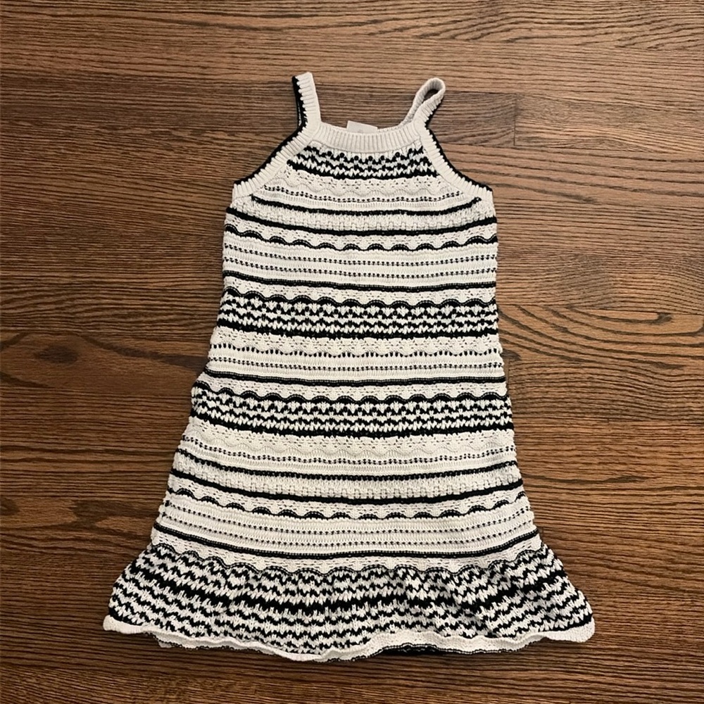 Abercrombie Fitch Girls Crochet Style Knit Dress Black & White